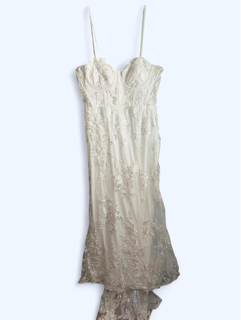 Lulus NWT DAMAGED